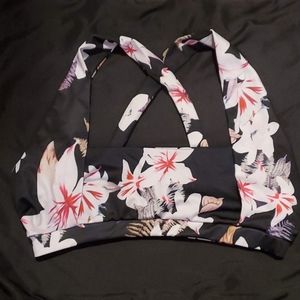 Cross back sports bra